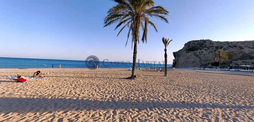 PLAYA PARAISO RECIEN RENOVADO- CON APARCAMIENTO COMUNITARIO