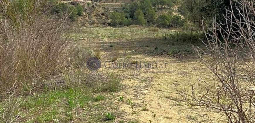 CASA A REFORMAR MUY CERCA DEL PLANTANO DE RELLEU