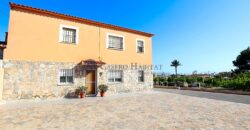 CASA DE CAMPO CON PISCINA – POZO Y VISTAS