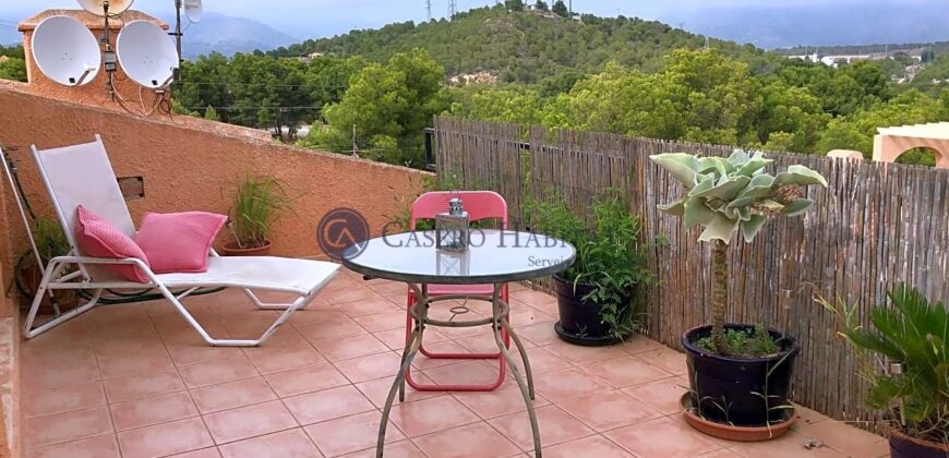 CHALET INDEPENDIENTE CON GRAN PISCINA Y CASA INVITADOS