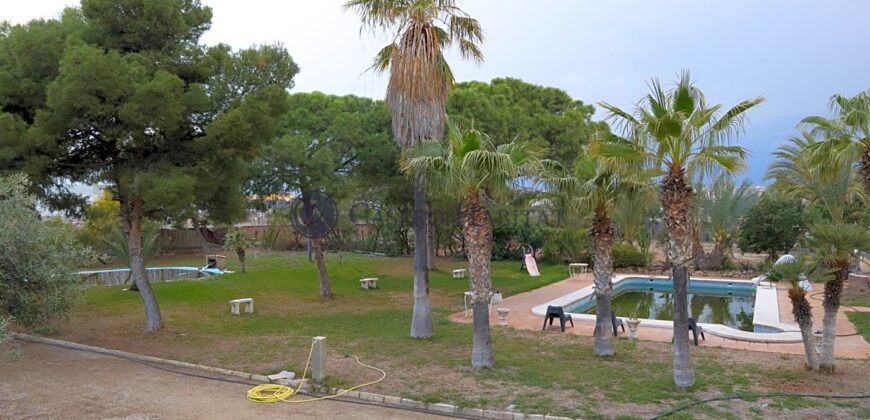 CASA DE CAMPO AL LADO DE LA UNIVERSIDAD