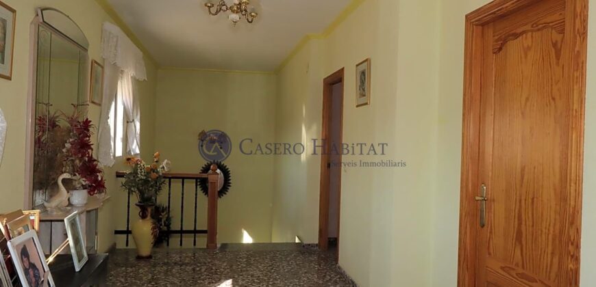 CASA DE CAMPO CON PISCINA – POZO Y VISTAS