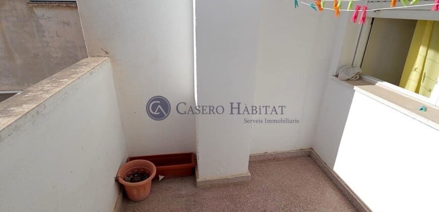 PISO GRANDE CON DOS BALCONES, GARAJE Y TRASTERO