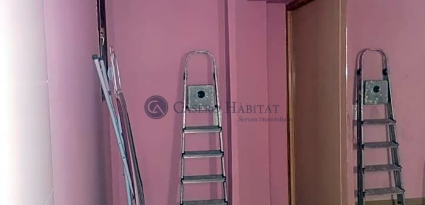 PISO REFORMADO CENTRICO Y CERCA DE LA PLAYA pero CON 2 HABITACIONES INTERIORES