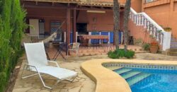 CHALET INDEPENDIENTE CON GRAN PISCINA Y CASA INVITADOS