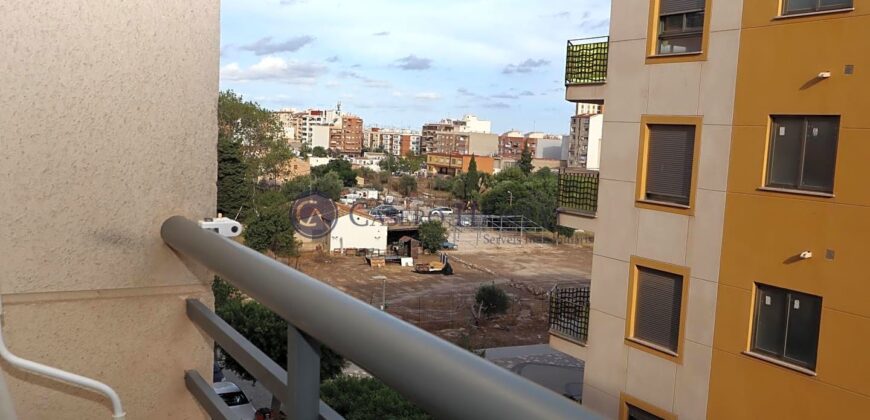 GRAN PISO CON PLAZA DE GARAJE