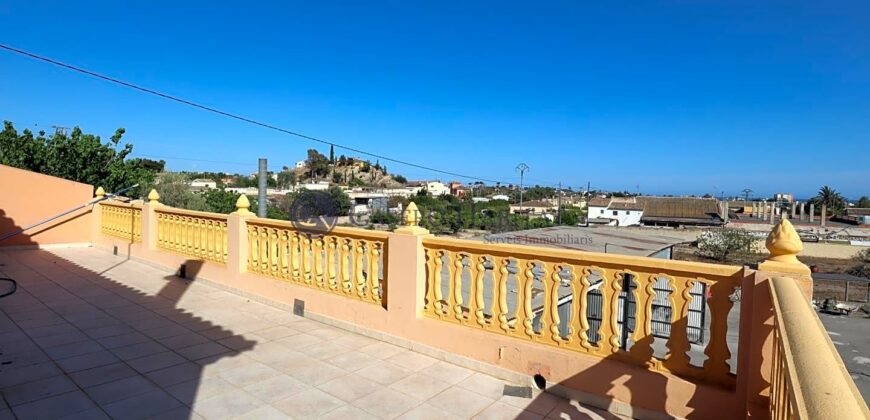 CASA DE CAMPO CON PISCINA – POZO Y VISTAS