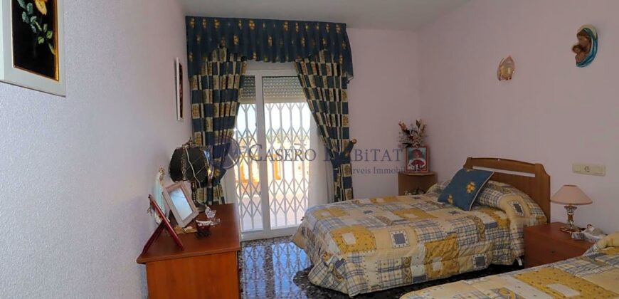 CASA DE CAMPO CON PISCINA – POZO Y VISTAS