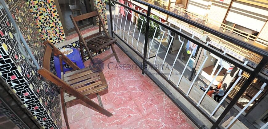 PISO REFORMADO CENTRICO Y CERCA DE LA PLAYA pero CON 2 HABITACIONES INTERIORES