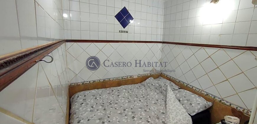 EN PLENO CORAZON DEL PARRIO HISTÓRICO-SITUADO A 50 METROS PLAYA