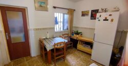 CASA DE 3 PLANTAS EN BARRIO PESCADORES CERCA PLAYA
