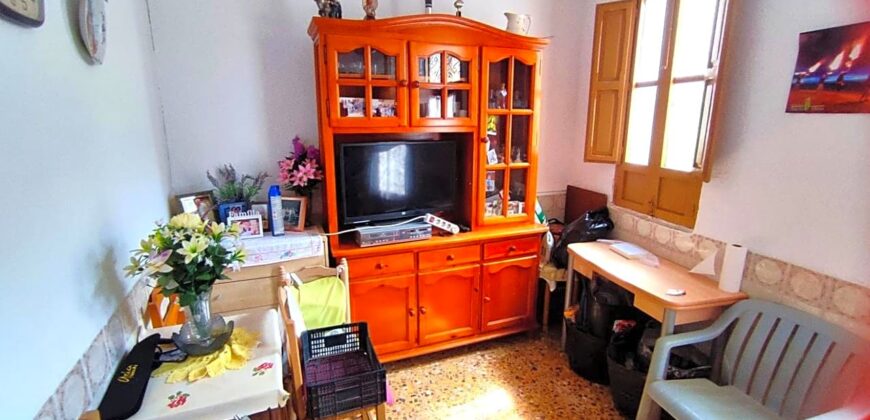 CASA DE 3 PLANTAS EN BARRIO PESCADORES CERCA PLAYA