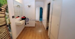 PISO REFORMADO CENTRICO Y CERCA DE LA PLAYA pero CON 2 HABITACIONES INTERIORES