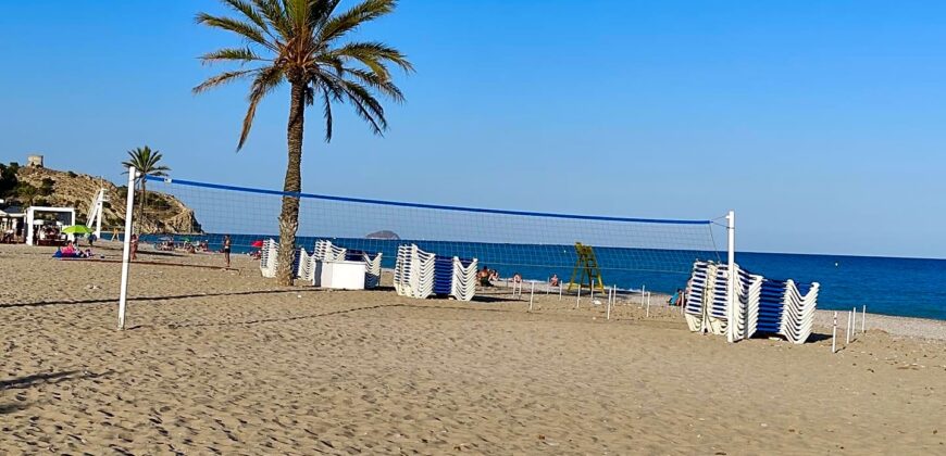 PISO CERCA DE LA PLAYA DE ARENA