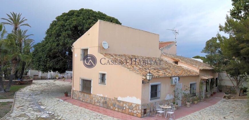 CASA DE CAMPO AL LADO DE LA UNIVERSIDAD