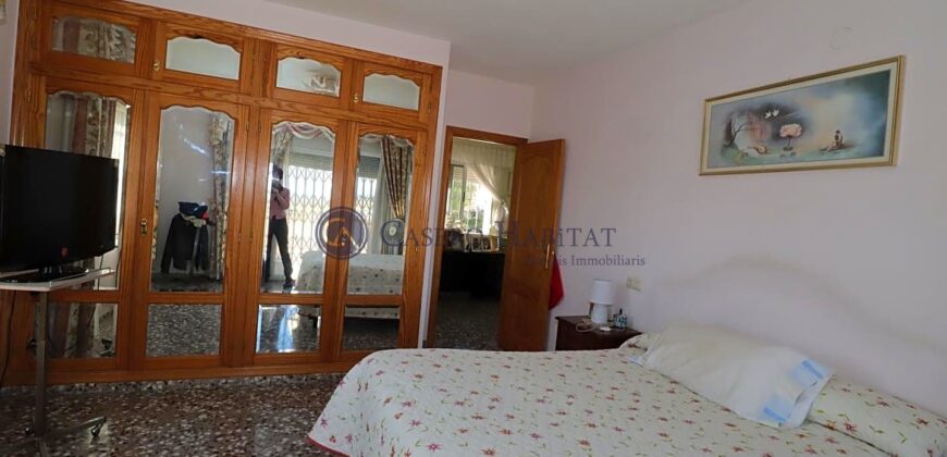 CASA DE CAMPO CON PISCINA – POZO Y VISTAS