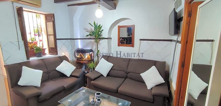EN PLENO CORAZON DEL PARRIO HISTÓRICO-SITUADO A 50 METROS PLAYA