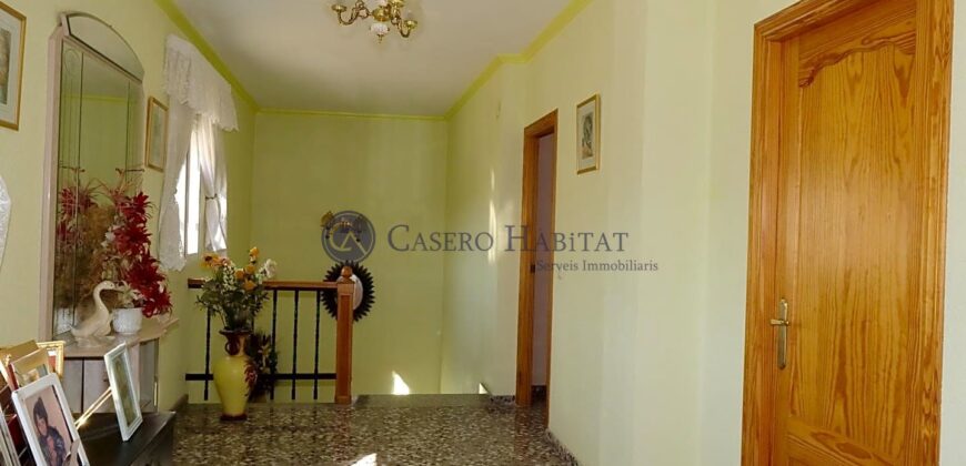 CASA DE CAMPO CON PISCINA – POZO Y VISTAS