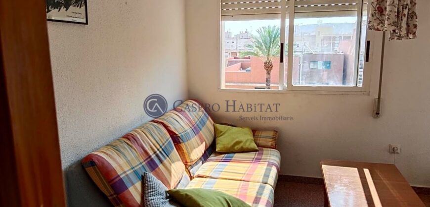 PISO GRANDE CON DOS BALCONES, GARAJE Y TRASTERO
