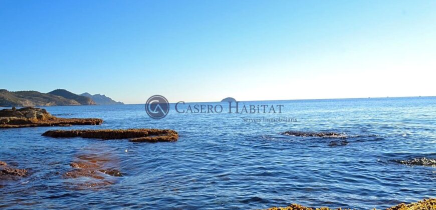 PLAYA PARAISO RECIEN RENOVADO- CON APARCAMIENTO COMUNITARIO