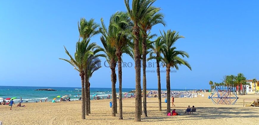 PISO SITUADO A 200 METROS PLAYA