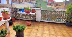 CASA DE 3 PLANTAS EN BARRIO PESCADORES CERCA PLAYA