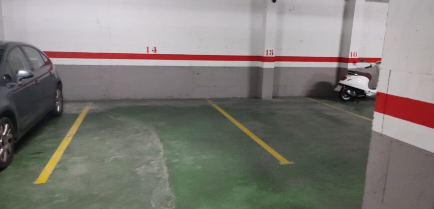 ATICO CENTRICO CON GARAJA, TRASTERO, GRAN TERRAZA Y PISCINA COMUNITARIA