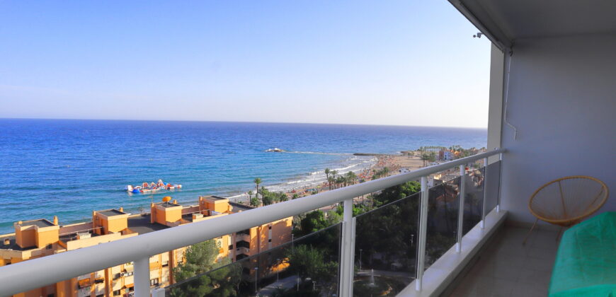 ATICO CENTRICO CON GARAJA, TRASTERO, GRAN TERRAZA Y PISCINA COMUNITARIA