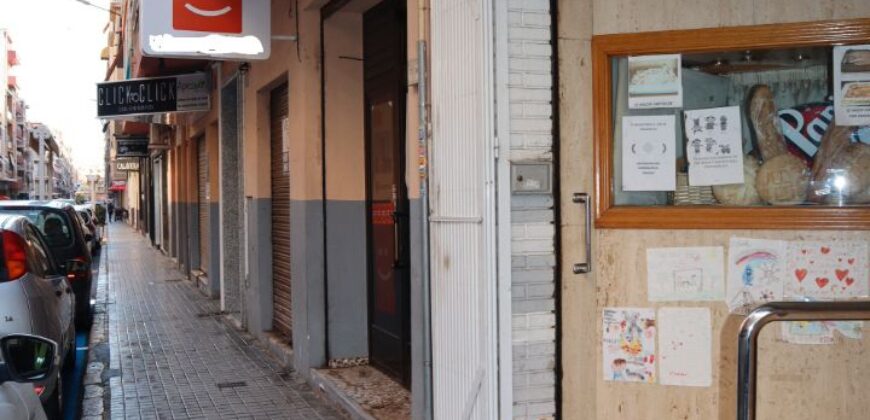 Local en alquiler en Calle Constitución
